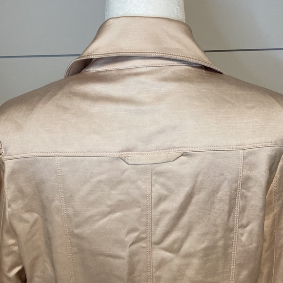 Robertson Los Angeles Trench Coat - Picture 9 of 16